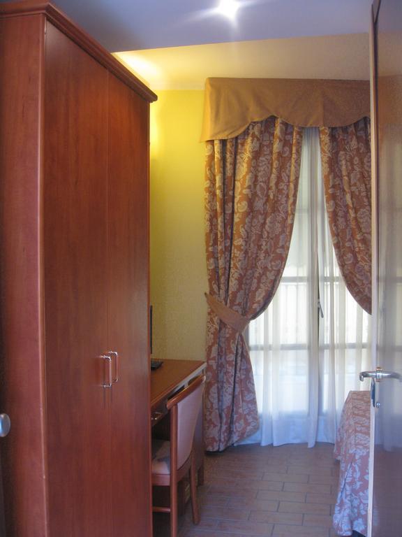 Albergo Giardino Sannazzaro de' Burgondi 部屋 写真